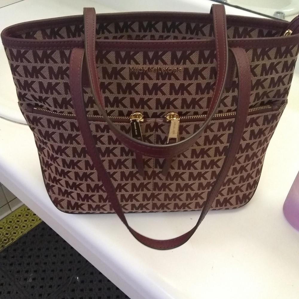 MK Handbag 🔥FINAL PRICE DROP🔥